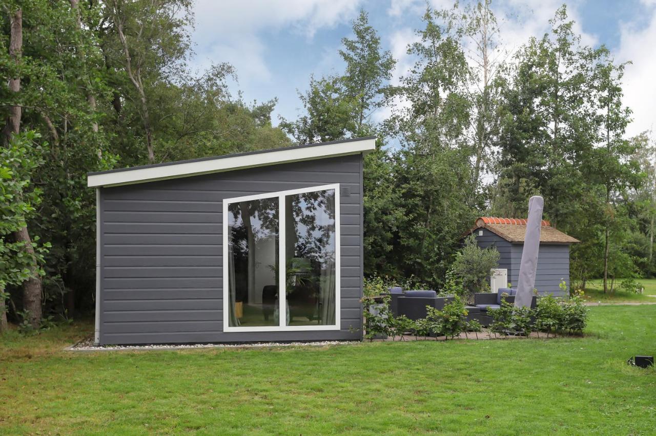 Landelijk Chalet 87 Oosterwolde  エクステリア 写真