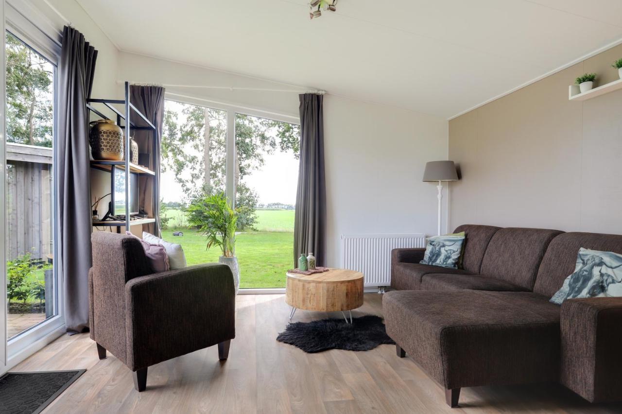 Landelijk Chalet 87 Oosterwolde  エクステリア 写真