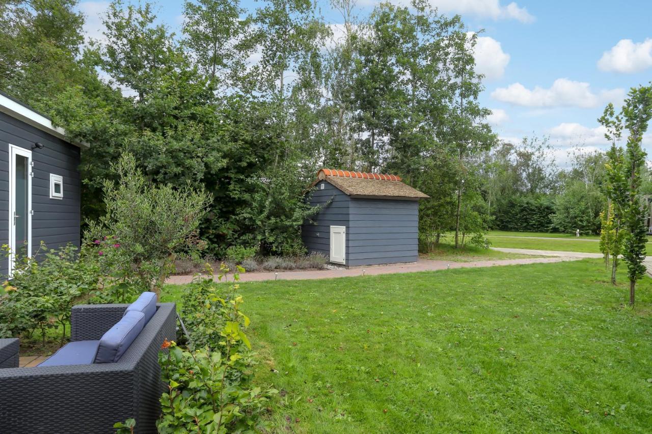Landelijk Chalet 87 Oosterwolde  エクステリア 写真